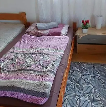 Badacsonyi Pihenes Privat Berlemeny 바다초니토마이